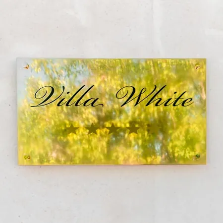 וילה Bella- White *