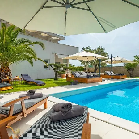 Βίλα Bella- White Rovinjsko Selo